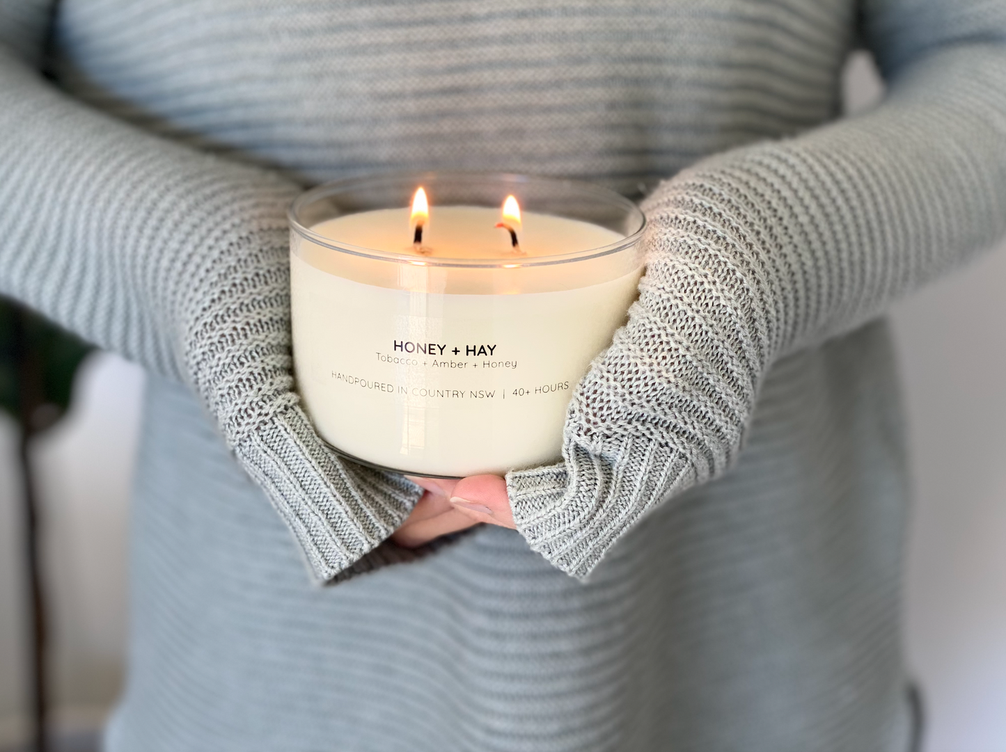 Bougie à la cire de soja Honey + Hay Gold Lid