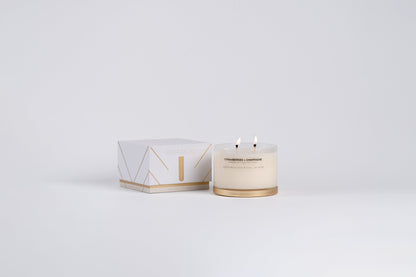 Bougie à la cire de soja avec couvercle doré champagne et fraises | Vente en gros